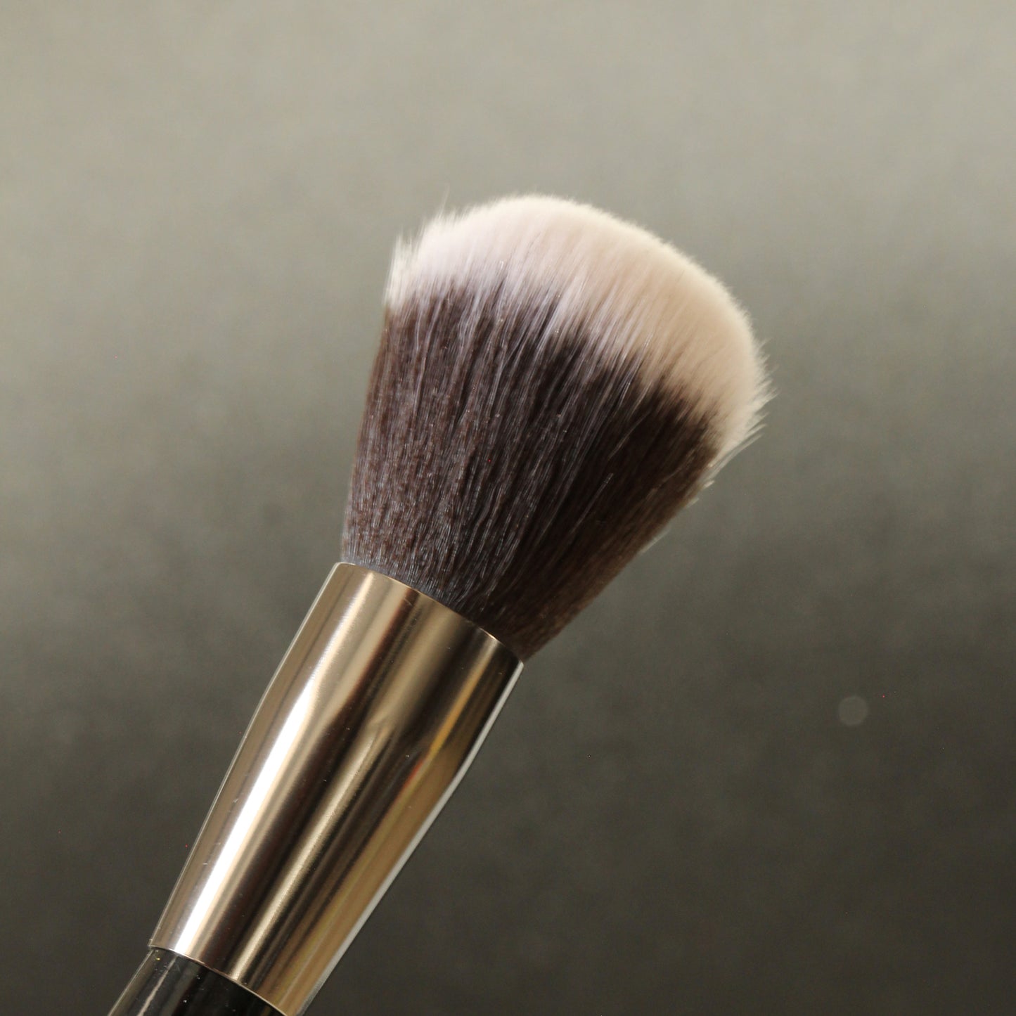 Powder-Contour Brush